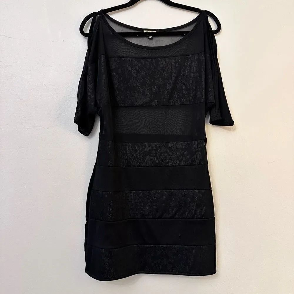 Do and Be Mini Dress Cold Shoulder Short Sleeve Scoop Neck Black Large